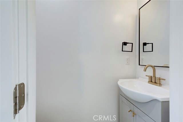 Building Photo - 1881 Verdugo Loma Dr