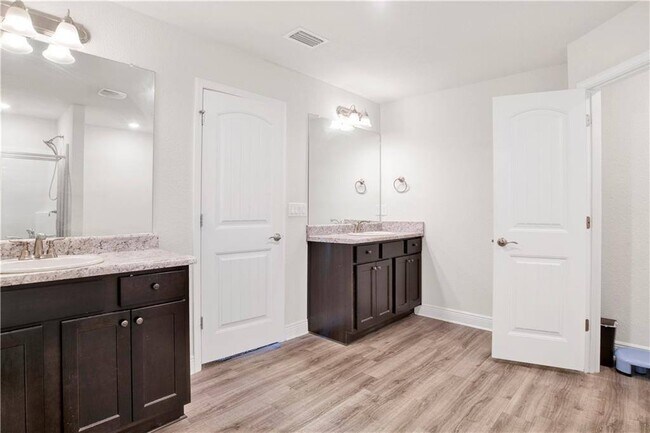 Building Photo - 6551 Addison Wds Dr