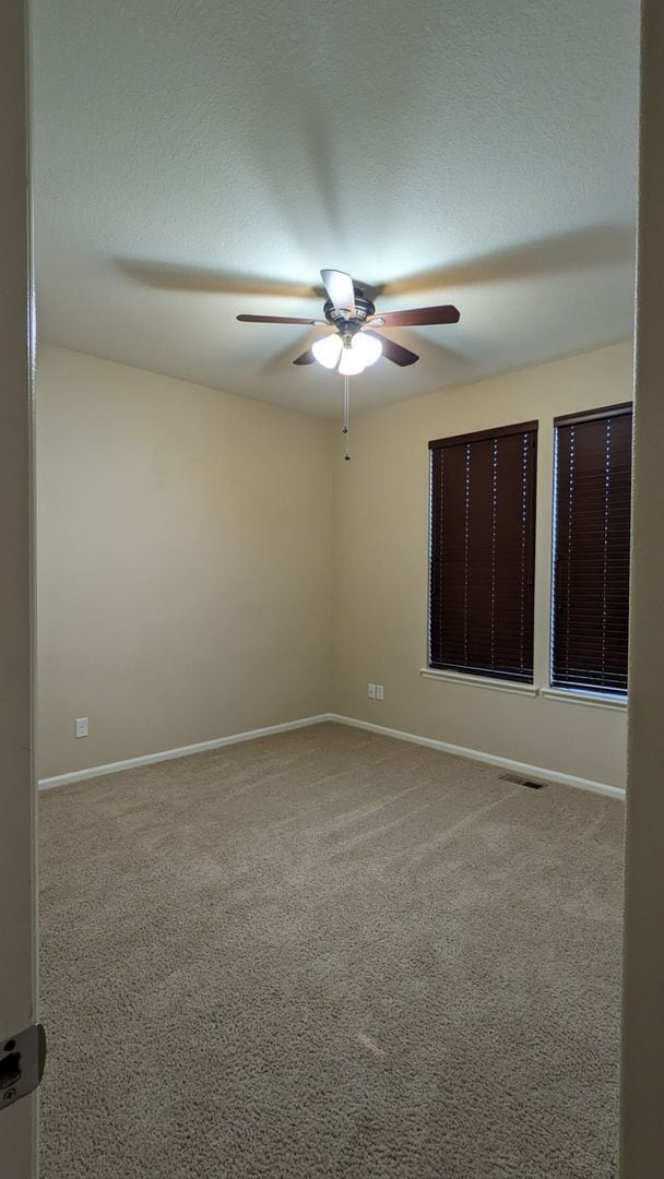 Building Photo - SPACIOUS RANCHER WITH FINISHED BASEMENT ON...
