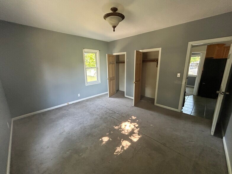 Bedroom 3 - 55 Cushing Ave