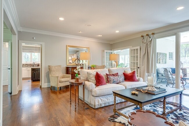 Building Photo - 5101 Heathrow Blvd