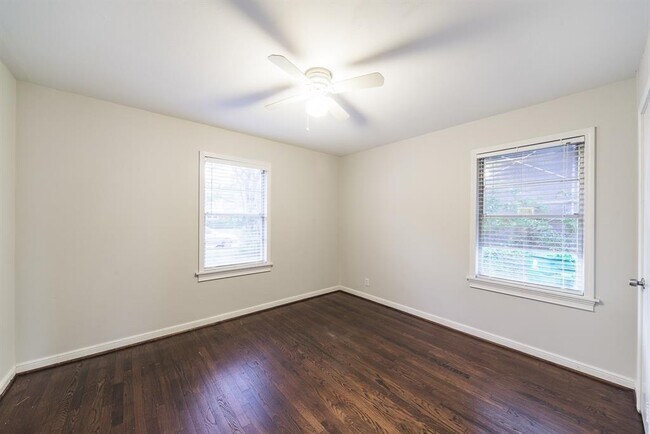 Building Photo - 3019 Conway St