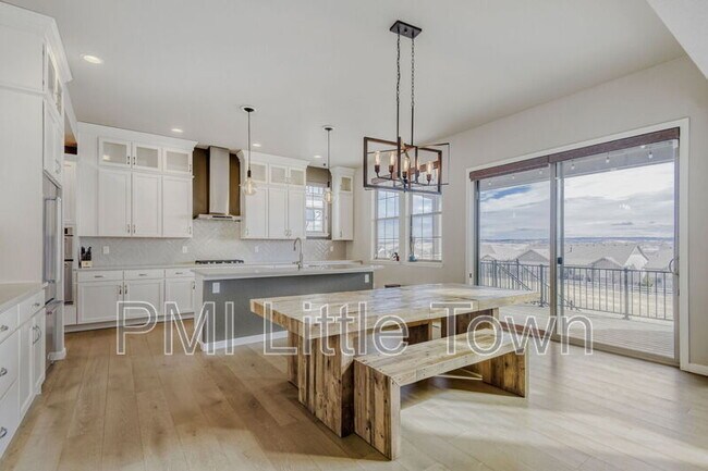 Building Photo - 8214 Superior Cir