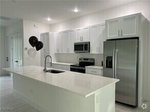 Building Photo - 3420 28th St W