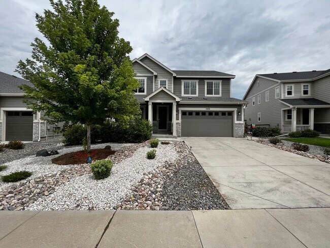 Building Photo - Spacious 5 Bed 3.5 Bath with Modern Upgrades!