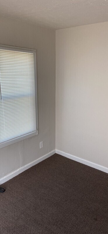 Building Photo - 206 Steedly Dr