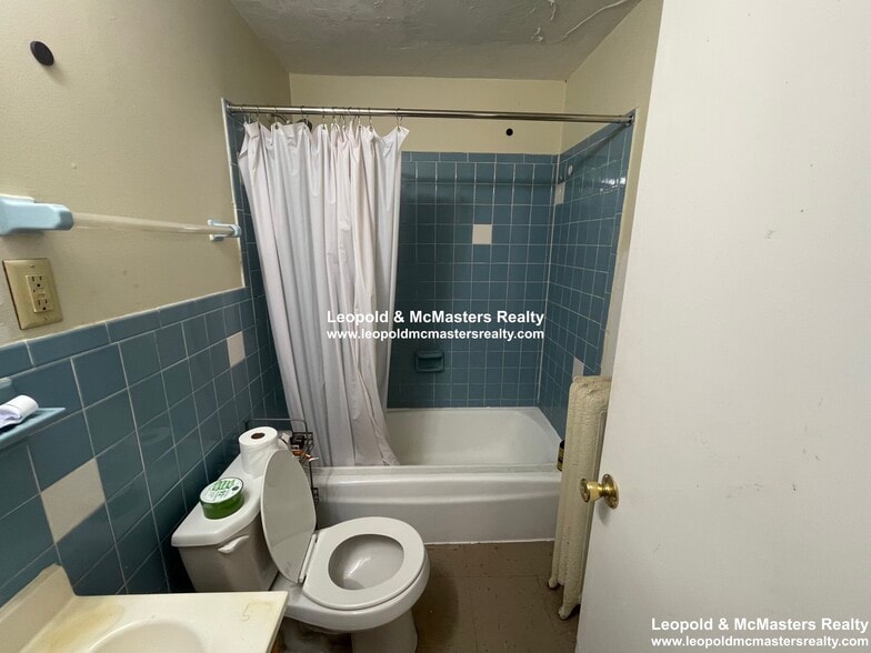 Building Photo - 115 Commonwealth Ave