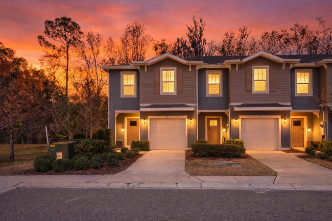 Building Photo - 35 Vista Oaks Ln