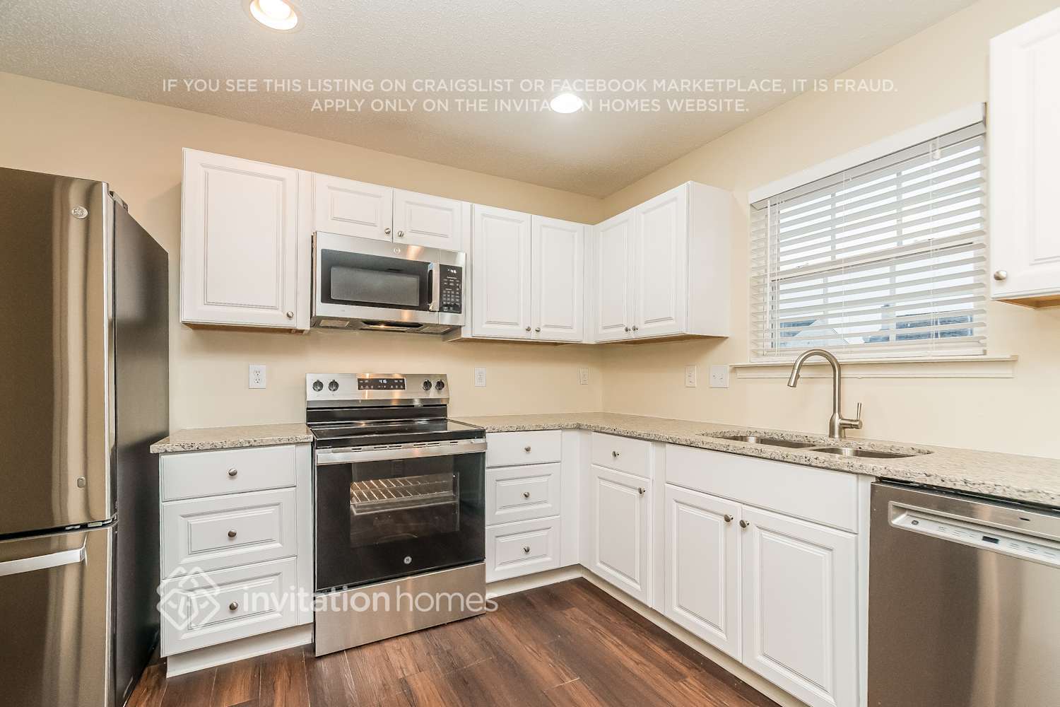 Building Photo - 8020 Bright Oak Trail