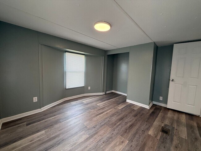 Building Photo - 2 Bedroom 1 Bathroom Home located in Greeneville, TN