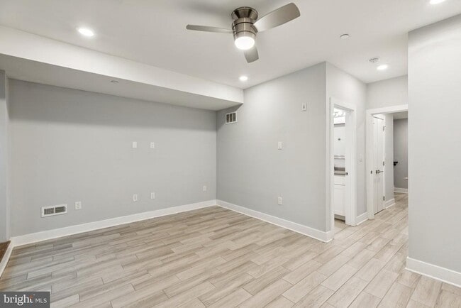 Building Photo - 814 N Uber St