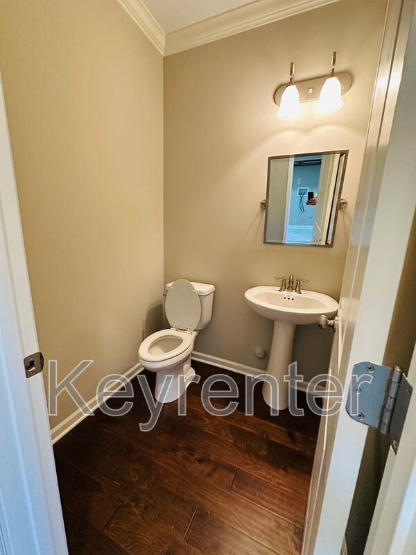 Building Photo - 12183 Inglecrest Ln