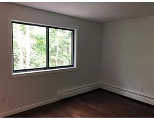 Building Photo - 3 Lancelot Court