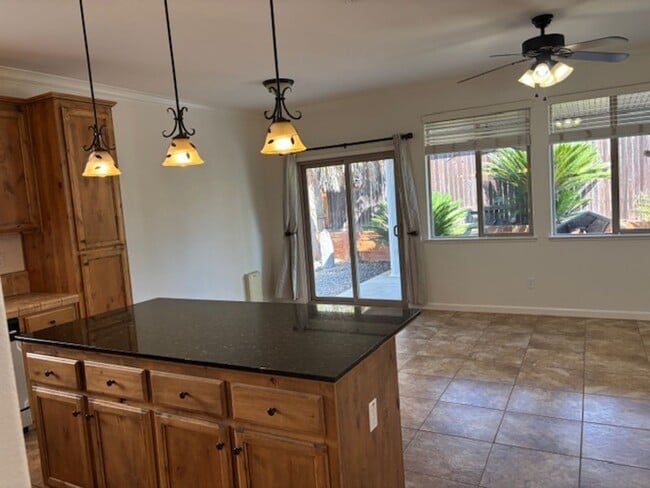Building Photo - Single Story Home in Lincoln