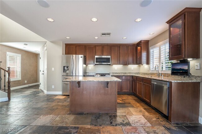 Building Photo - 9906 Stiges St