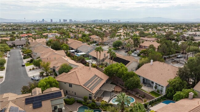 Building Photo - 8009 Clock Tower Ct