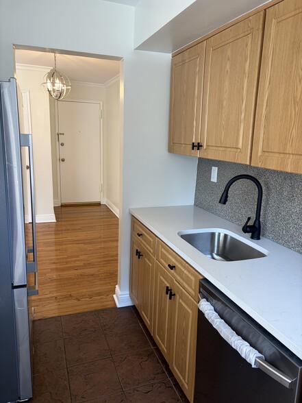 Building Photo - 218 Prospect Ave