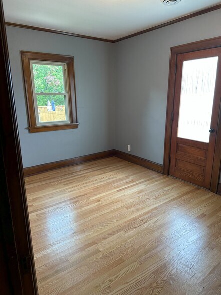 Back Bedroom - 6615 W Bluemound Rd