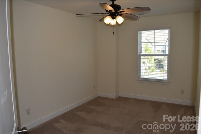 Building Photo - 4011 Rothwood Ln