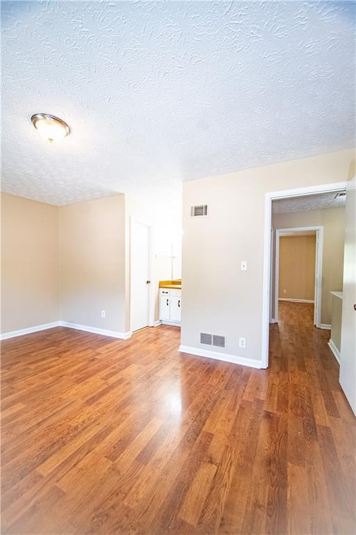 Building Photo - 2048 Laboon Cir