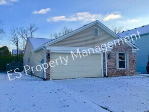 Building Photo - Beautiful 3 Bedroom 2 Bathroom Ranch Style Home in Lawrence!