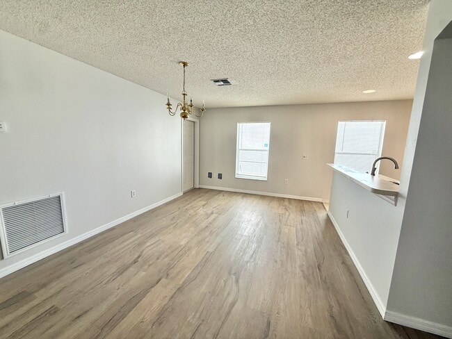 Building Photo - 2429 Ruddenstone Way