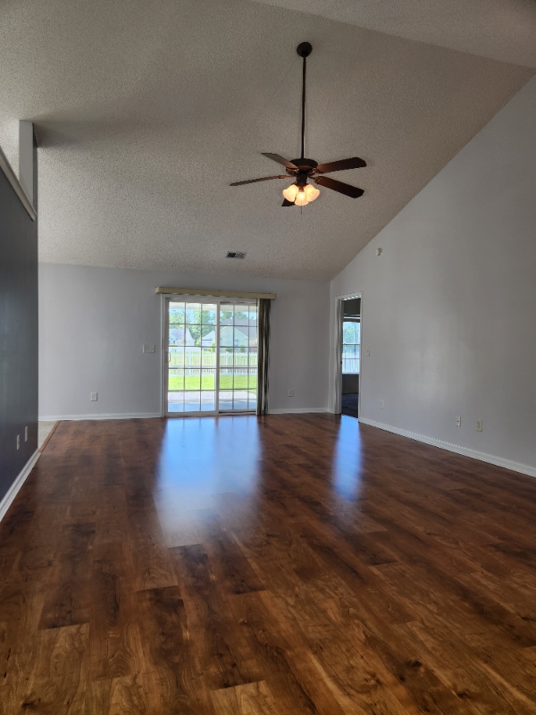 Building Photo - 505 White Hawk Ct