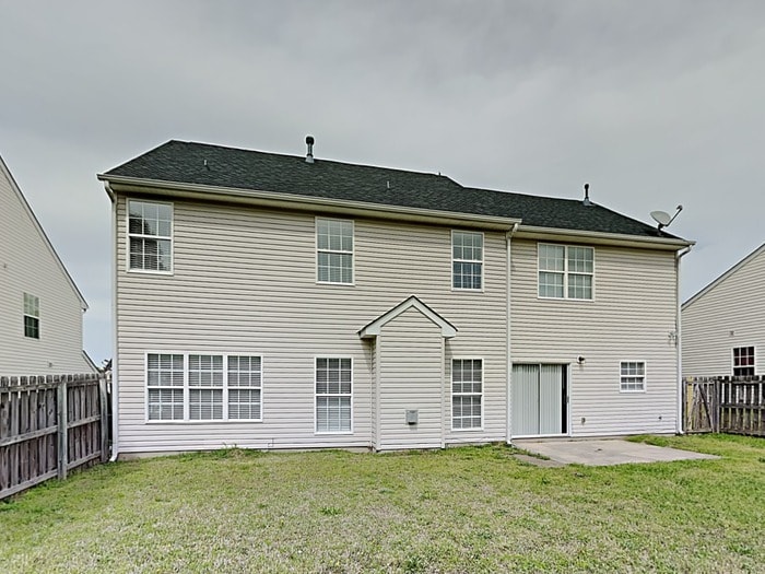 Building Photo - 815 Reigate Rd