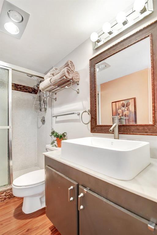 Building Photo - 4070 Tivoli Ct