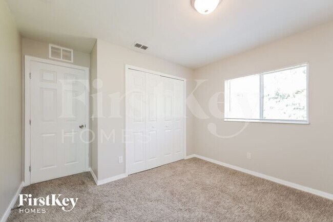 Building Photo - 315 Dill Ave