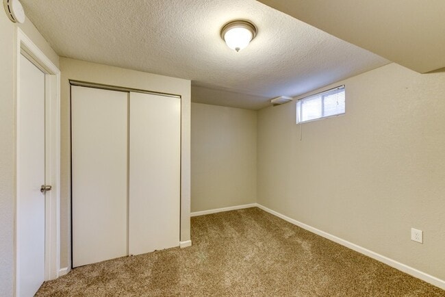 Building Photo - 3873-3883 West 89th Way