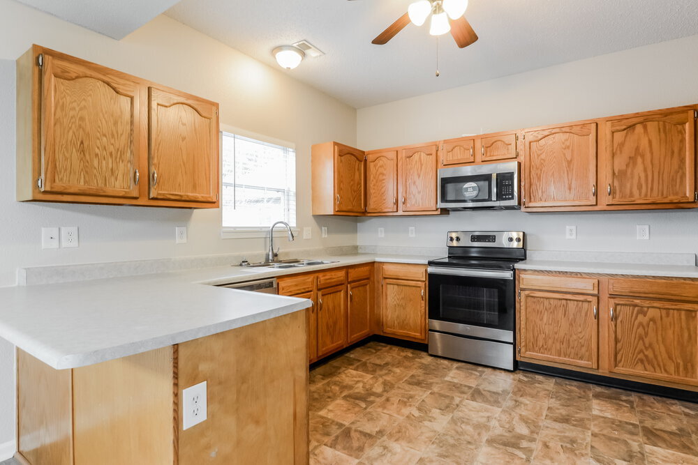 Building Photo - 4650 Whitview Ln