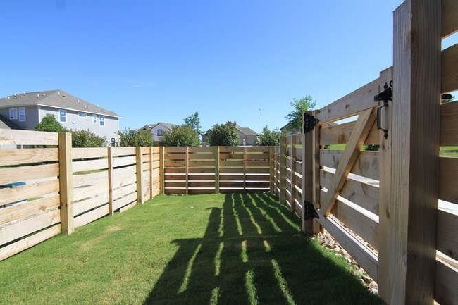 Building Photo - 718 Tinton Falls Ln