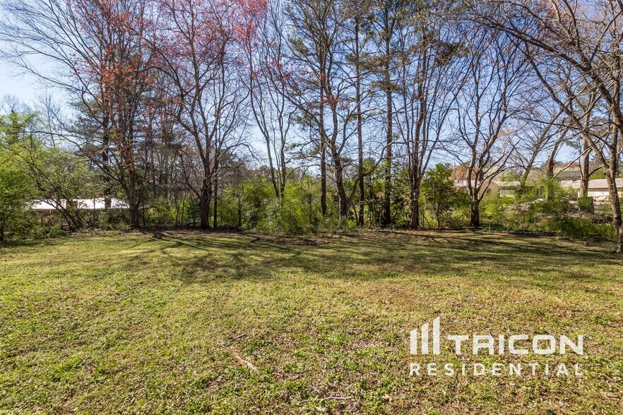 Building Photo - 6471 Chickasaw Dr