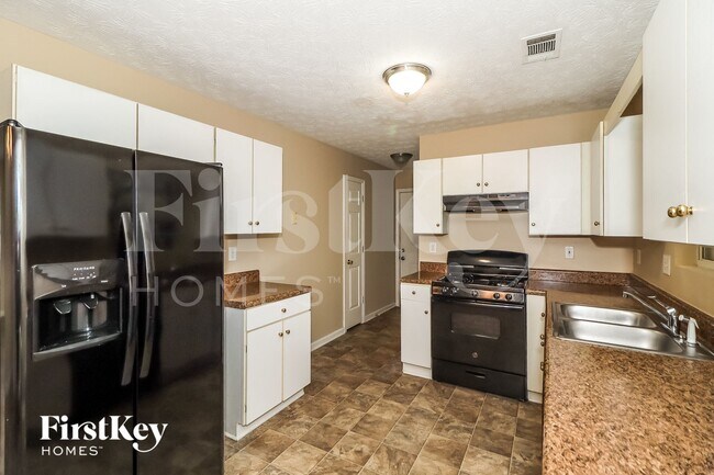 Building Photo - 3155 Sentinel Pkwy