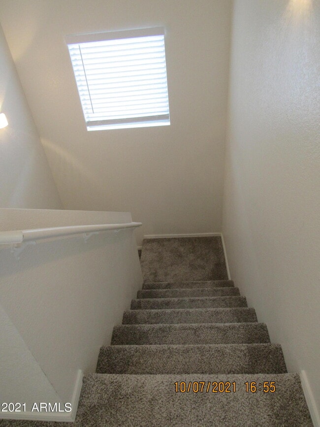 Building Photo - 2311 E Hazeltine Way
