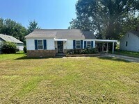 Building Photo - 1070 E Walthal Cir