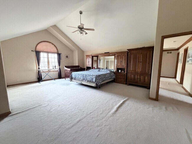 Building Photo - 3823 Sunburst Ln