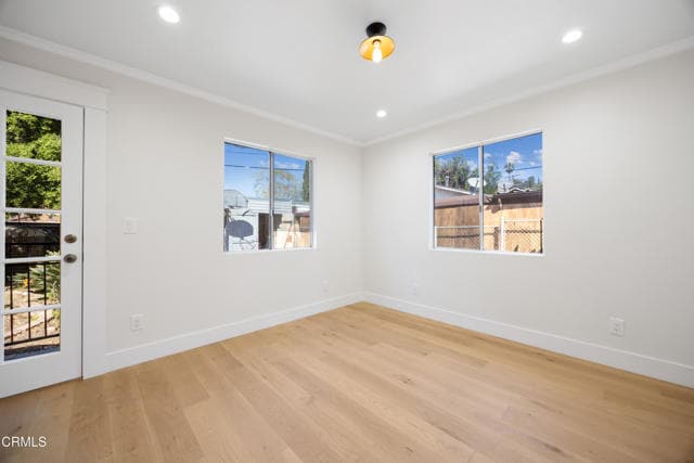 Building Photo - 1607 N Ave 54