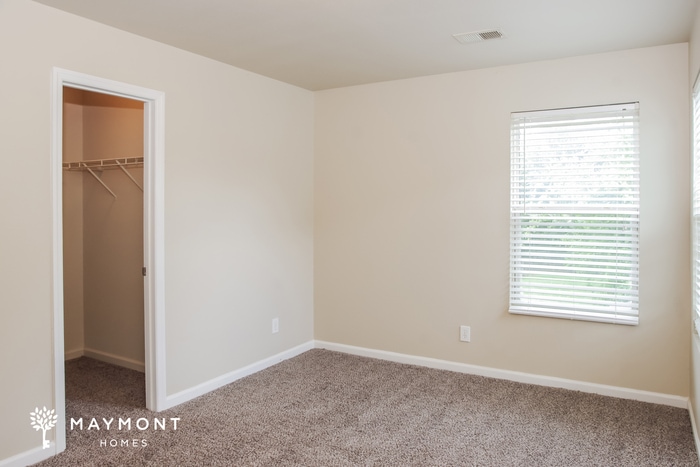 Building Photo - 128 Lockport Dr