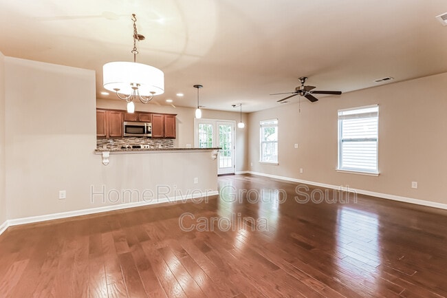 Building Photo - 157 Coosawatchie St