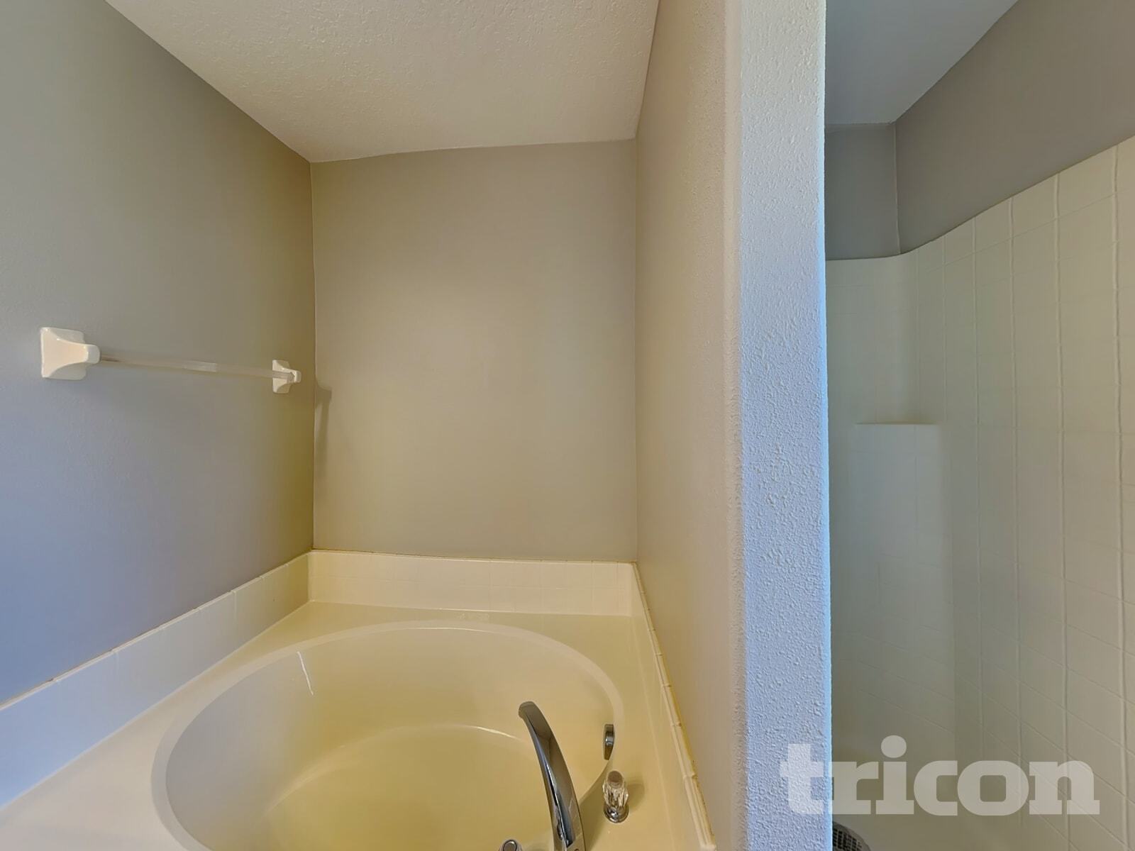 Building Photo - 2020 Nobleton Ave