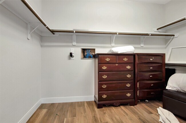 Building Photo - 5203 Kingship Ct