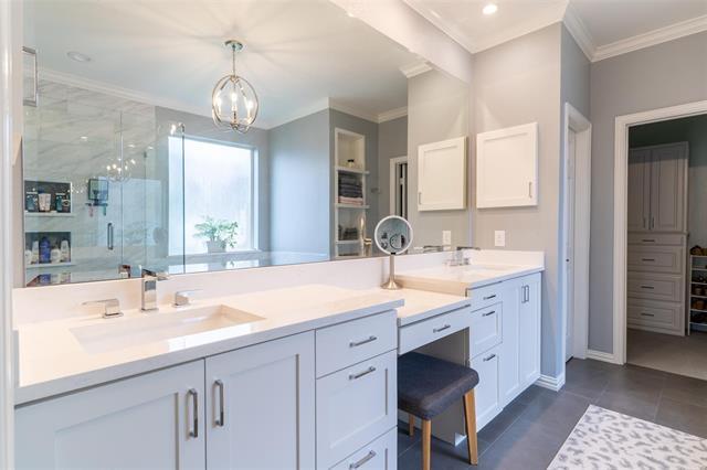 Building Photo - 10451 Enchanted Meadow Dr