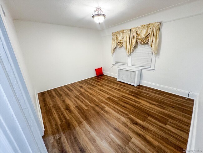 Building Photo - 109-35 96th St