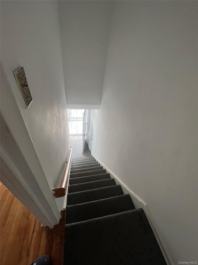 Building Photo - 85-39 75th St