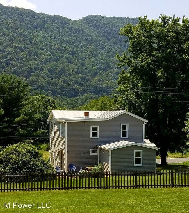 4 br, 1.5 bath House 9152 Brocks Gap Rd. 9152 Brocks Gap Rd Fulks