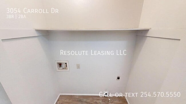 Building Photo - 3054 Carroll Dr