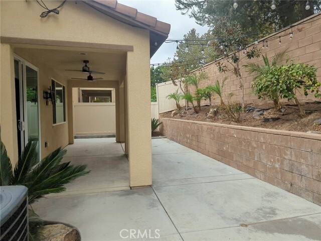 Building Photo - 10961 Knoxville Way