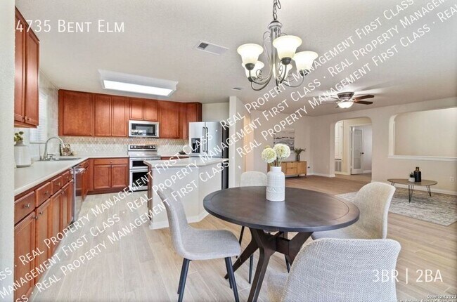 Building Photo - 4735 Bent Elm